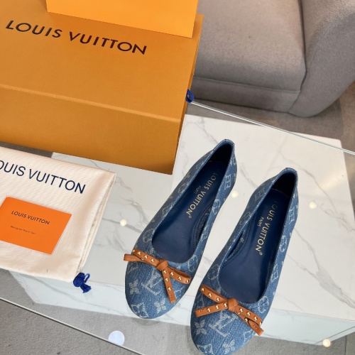 Replica Louis Vuitton Flat Shoes For Women #1198640 $102.00 USD for Wholesale