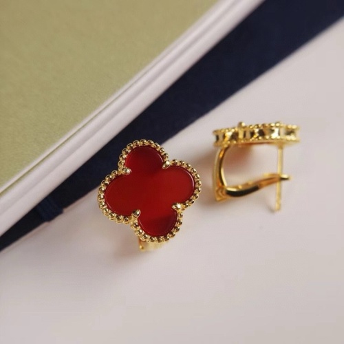 Wholesale Van Cleef &amp; Arpels Earrings For Women #1205884 $27.00 USD, Wholesale Quality Replica Van Cleef &amp; Arpels Earrings