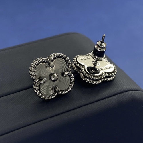 Wholesale Van Cleef &amp; Arpels Earrings For Women #1206067 $27.00 USD, Wholesale Quality Replica Van Cleef &amp; Arpels Earrings