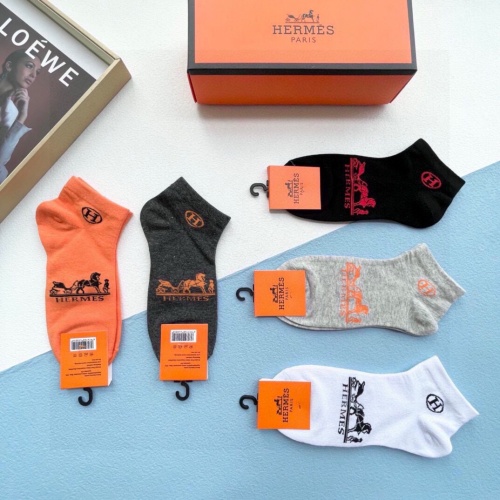 Replica Hermes Socks #1210461 $27.00 USD for Wholesale