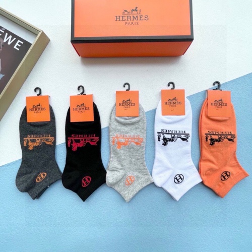 Replica Hermes Socks #1210461 $27.00 USD for Wholesale