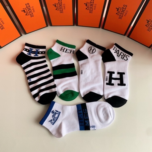 Replica Hermes Socks #1212775 $27.00 USD for Wholesale