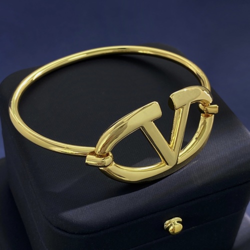 Wholesale Valentino Bracelets #1214933 $29.00 USD, Wholesale Quality Replica Valentino Bracelets