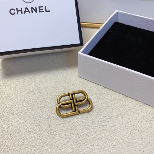 Wholesale Balenciaga Brooches #1215049 $25.00 USD, Wholesale Quality Replica Balenciaga Brooches