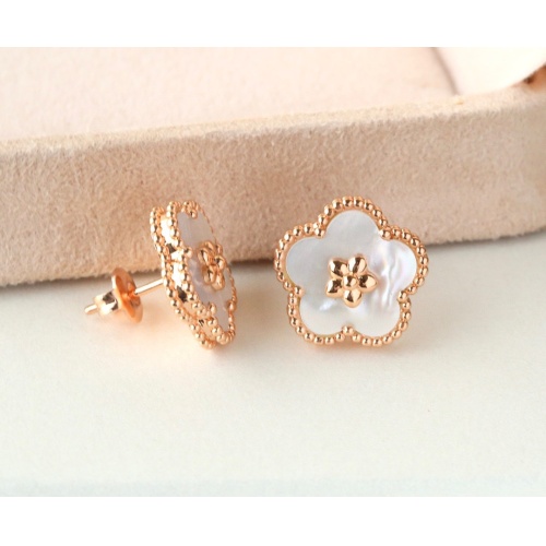 Wholesale Van Cleef &amp; Arpels Earrings For Women #1215417 $32.00 USD, Wholesale Quality Replica Van Cleef &amp; Arpels Earrings