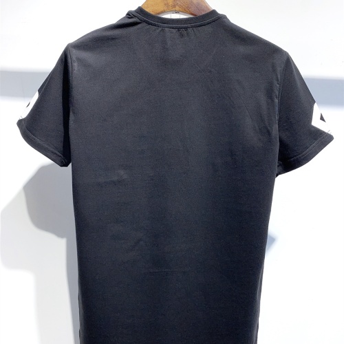 Replica Dsquared T-Shirts Short Sleeved For Men #1215739 $27.00 USD for Wholesale