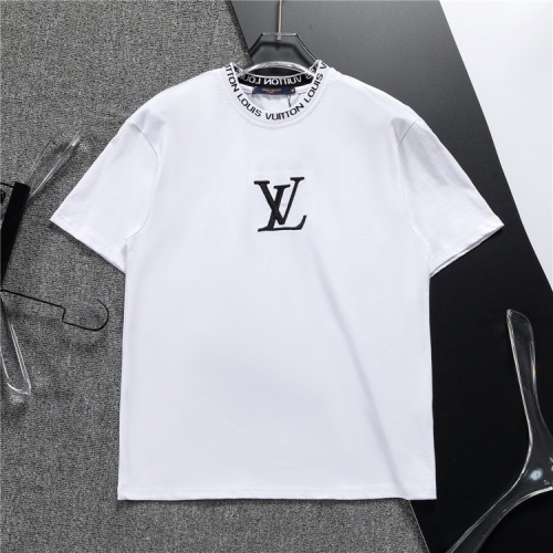 Replica Louis Vuitton LV Tracksuits Short Sleeved For Men #1218900 $48.00 USD for Wholesale