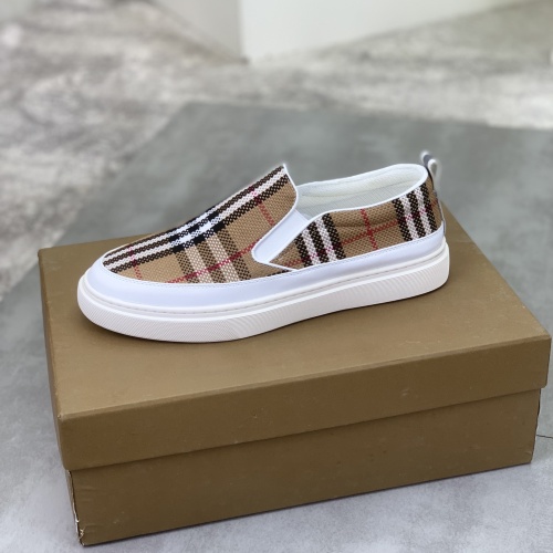 Replica Burberry Casual Shoes For Men #1221234 $72.00 USD for Wholesale