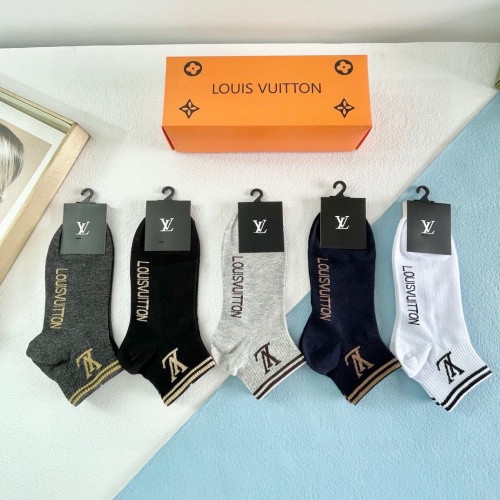 Replica Louis Vuitton LV Socks #1221962 $27.00 USD for Wholesale