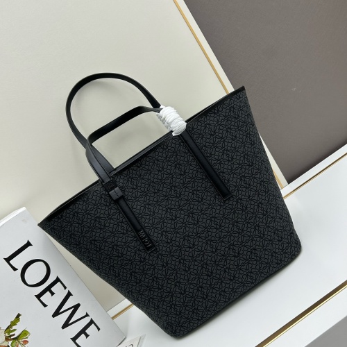 Wholesale LOEWE AAA Quality Shoulder Bags For Women #1223222 $175.00 USD, Wholesale Quality Replica LOEWE AAA Quality Shoulder Bags