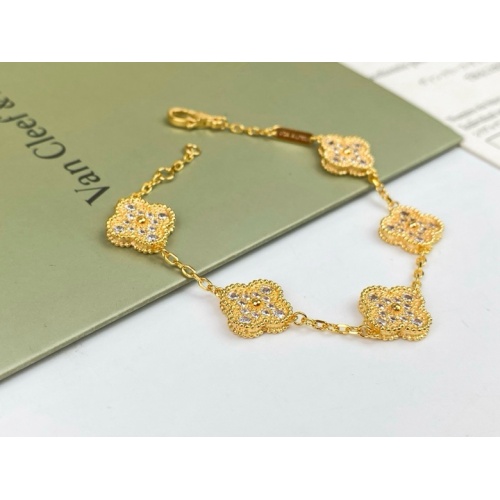 Wholesale Van Cleef &amp; Arpels Bracelets For Women #1224385 $29.00 USD, Wholesale Quality Replica Van Cleef &amp; Arpels Bracelets