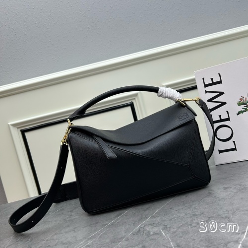 Wholesale LOEWE AAA Quality Messenger Bags For Women #1225862 $135.00 USD, Wholesale Quality Replica LOEWE AAA Messenger Bags