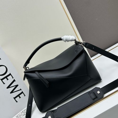 Wholesale LOEWE AAA Quality Messenger Bags For Women #1225906 $165.00 USD, Wholesale Quality Replica LOEWE AAA Messenger Bags