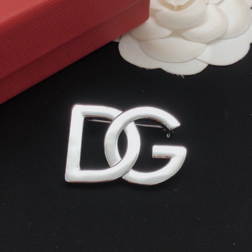 Replica Dolce & Gabbana Brooches For Women #1228541 $29.00 USD for Wholesale