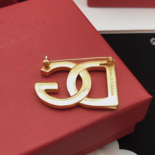 Replica Dolce & Gabbana Brooches For Women #1228542 $29.00 USD for Wholesale