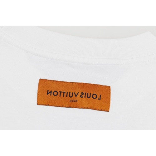 Replica Louis Vuitton LV T-Shirts Short Sleeved For Unisex #1228870 $39.00 USD for Wholesale