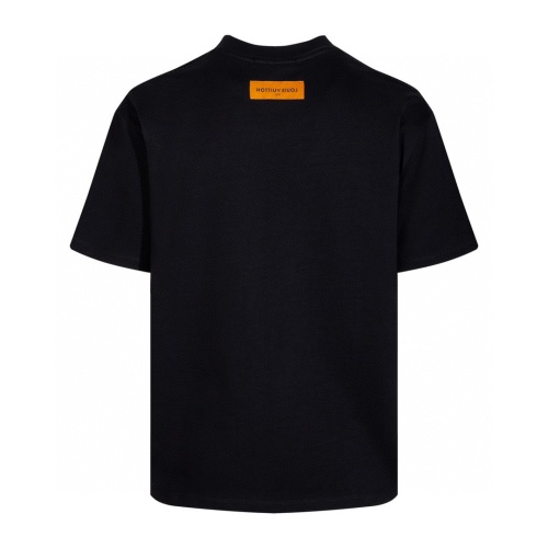 Replica Louis Vuitton LV T-Shirts Short Sleeved For Unisex #1228883 $39.00 USD for Wholesale