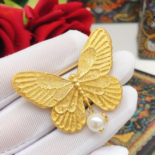 Replica Christian Dior Brooches For Women #1229355 $29.00 USD for Wholesale