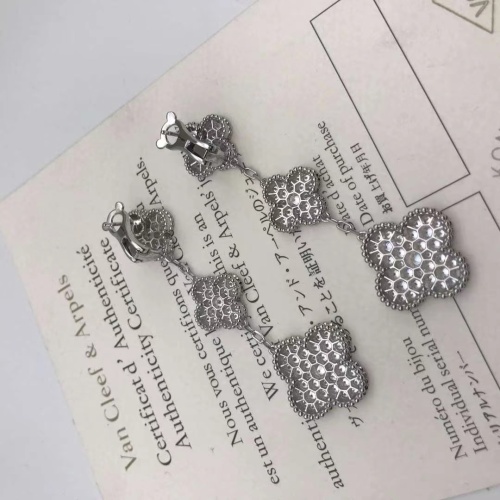 Replica Van Cleef & Arpels Earrings For Women #1229462 $38.00 USD for Wholesale