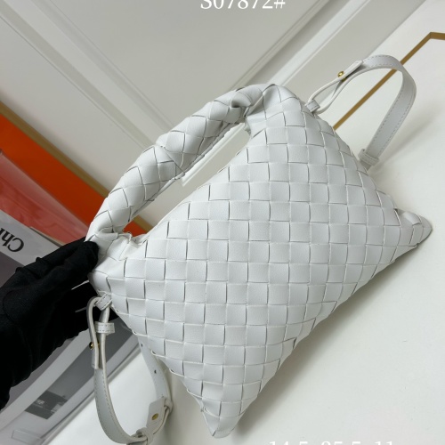 Replica Bottega Veneta BV AAA Quality Messenger Bags For Women #1229770 $98.00 USD for Wholesale