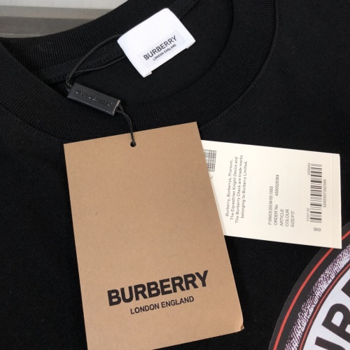 Replica Burberry T-Shirts Short Sleeved For Unisex #1231527 $40.00 USD for Wholesale