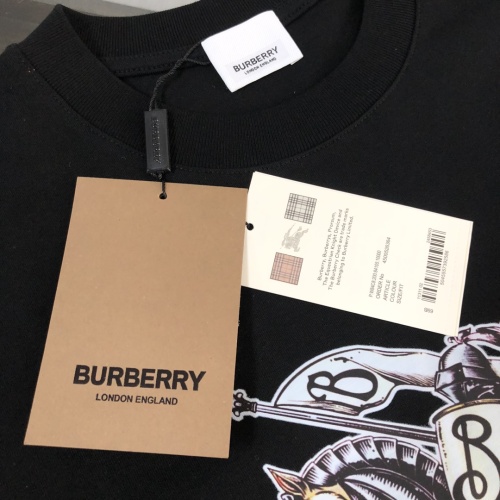 Replica Burberry T-Shirts Short Sleeved For Unisex #1231529 $40.00 USD for Wholesale