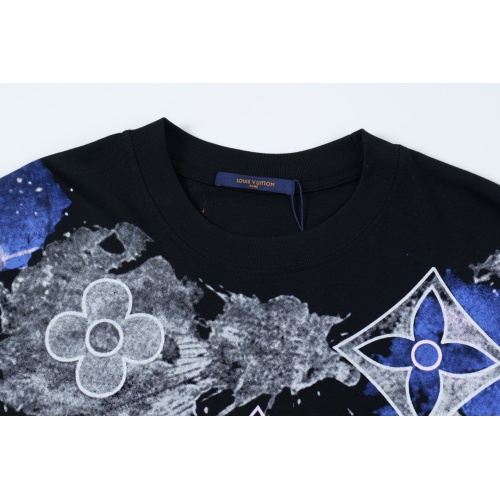 Replica Louis Vuitton LV T-Shirts Short Sleeved For Unisex #1231691 $45.00 USD for Wholesale