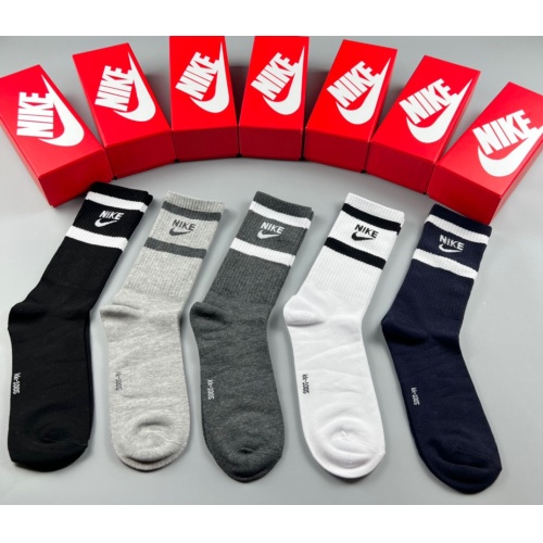 Wholesale Nike Socks #1232986 $29.00 USD, Wholesale Quality Replica Nike Socks