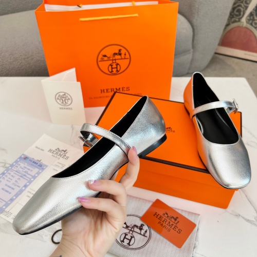 Replica Hermes Flat Shoes For Women #1236584 $98.00 USD for Wholesale