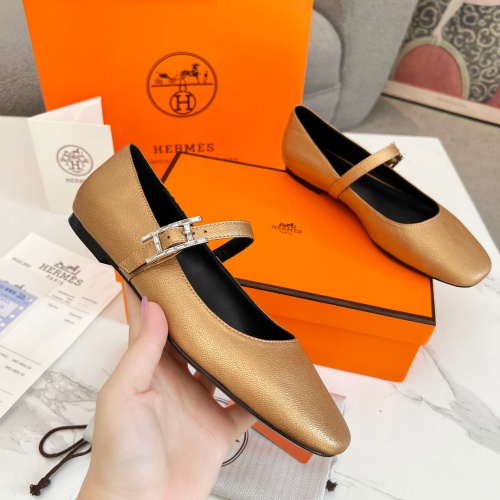 Replica Hermes Flat Shoes For Women #1236586 $98.00 USD for Wholesale