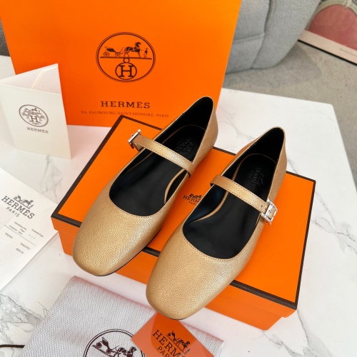 Replica Hermes Flat Shoes For Women #1236586 $98.00 USD for Wholesale