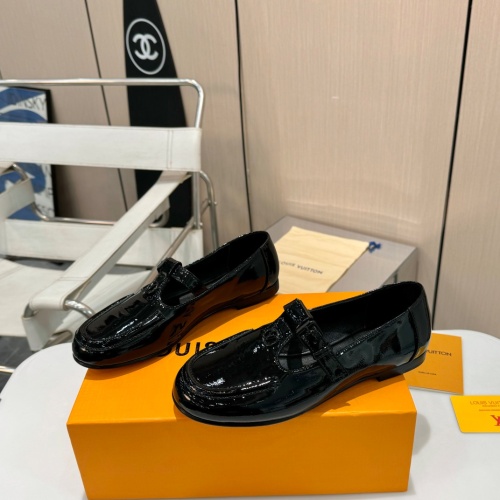 Wholesale Louis Vuitton Flat Shoes For Women #1236671 $115.00 USD, Wholesale Quality Replica Louis Vuitton Flat Shoes