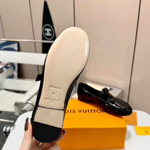 Replica Louis Vuitton Flat Shoes For Women #1236671 $115.00 USD for Wholesale