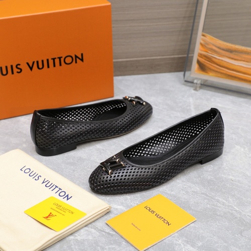 Replica Louis Vuitton Flat Shoes For Women #1236758 $112.00 USD for Wholesale