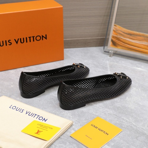 Replica Louis Vuitton Flat Shoes For Women #1236758 $112.00 USD for Wholesale