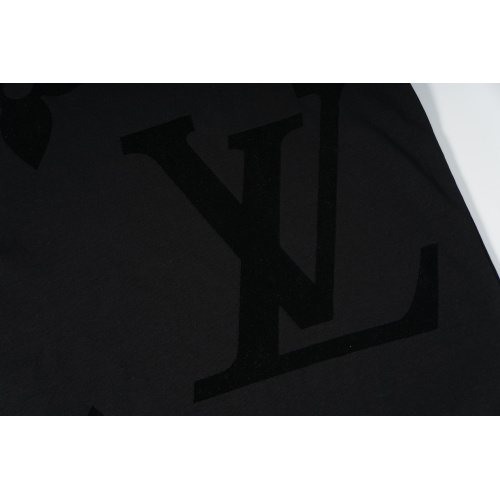 Replica Louis Vuitton LV T-Shirts Short Sleeved For Unisex #1237287 $52.00 USD for Wholesale