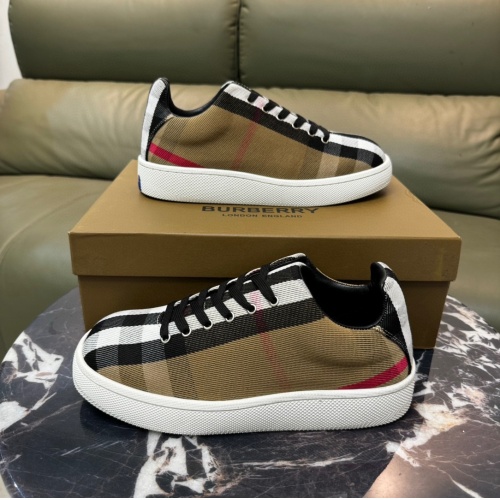 Replica Burberry Casual Shoes For Men #1237450 $76.00 USD for Wholesale