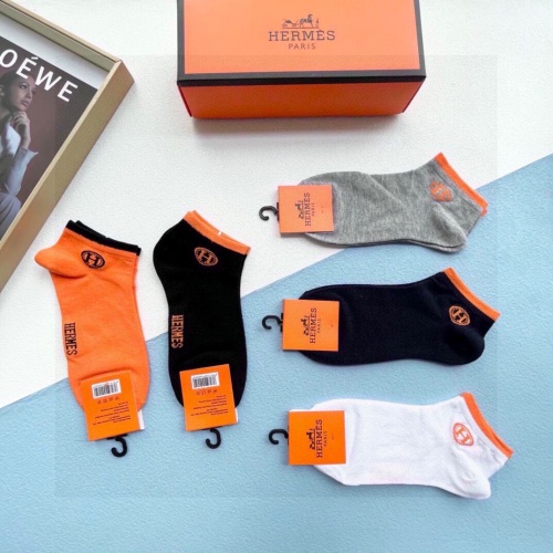 Replica Hermes Socks #1237747 $27.00 USD for Wholesale