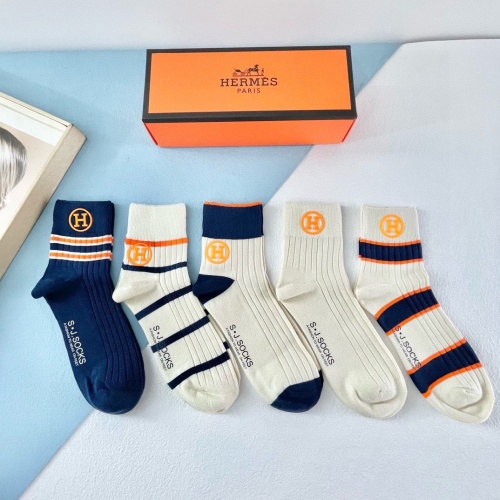 Replica Hermes Socks #1237826 $32.00 USD for Wholesale