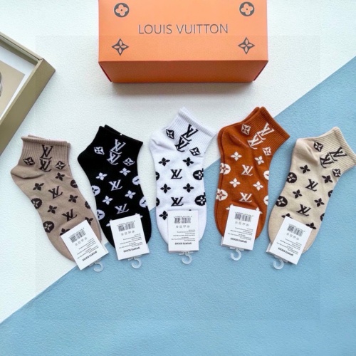 Replica Louis Vuitton LV Socks For Women #1237831 $27.00 USD for Wholesale