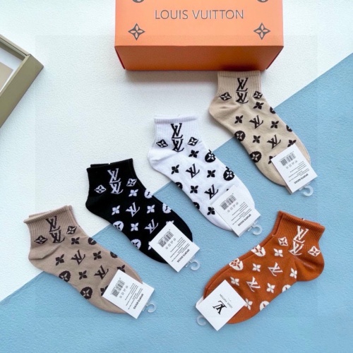 Replica Louis Vuitton LV Socks For Women #1237831 $27.00 USD for Wholesale