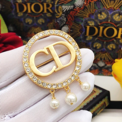 Replica Christian Dior Brooches For Women #1238933 $29.00 USD for Wholesale