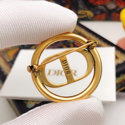 Replica Christian Dior Brooches For Women #1238935 $25.00 USD for Wholesale