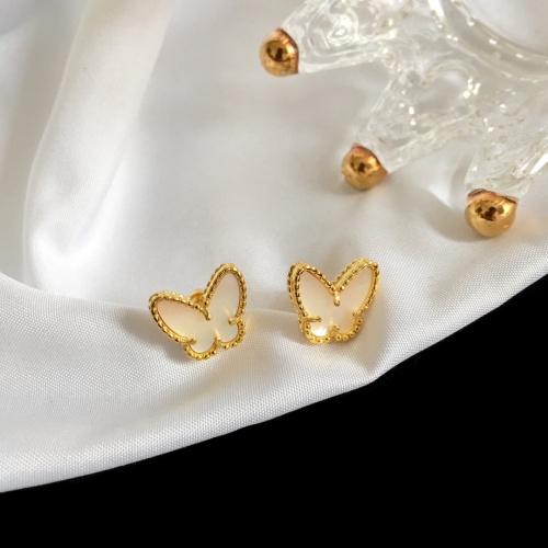 Wholesale Van Cleef &amp; Arpels Earrings For Women #1239107 $25.00 USD, Wholesale Quality Replica Van Cleef &amp; Arpels Earrings