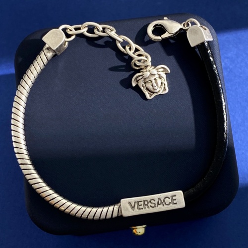 Wholesale Versace Bracelets #1240320 $29.00 USD, Wholesale Quality Replica Versace Bracelets