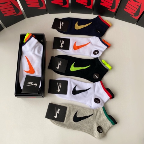 Replica Nike Socks #1241898 $27.00 USD for Wholesale