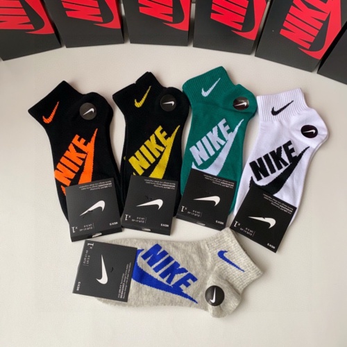 Replica Nike Socks #1241899 $27.00 USD for Wholesale