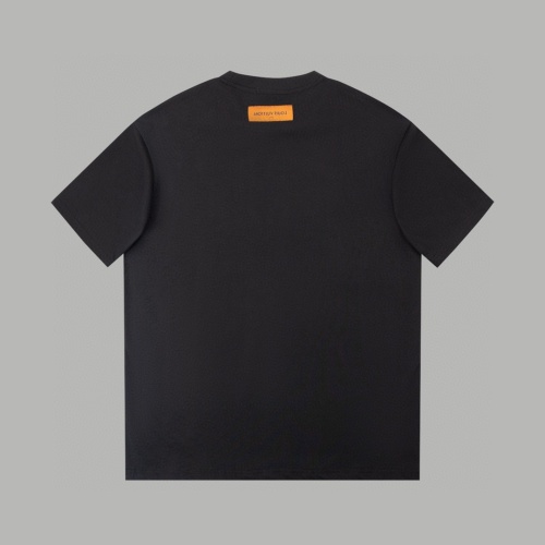 Replica Louis Vuitton LV T-Shirts Short Sleeved For Unisex #1241906 $45.00 USD for Wholesale