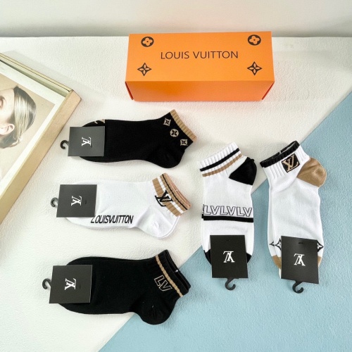 Replica Louis Vuitton LV Socks For Unisex #1242083 $27.00 USD for Wholesale