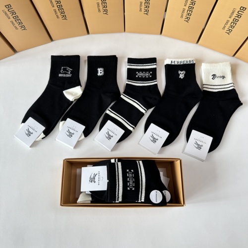 Wholesale Burberry Socks #1242181 $27.00 USD, Wholesale Quality Replica Burberry Socks